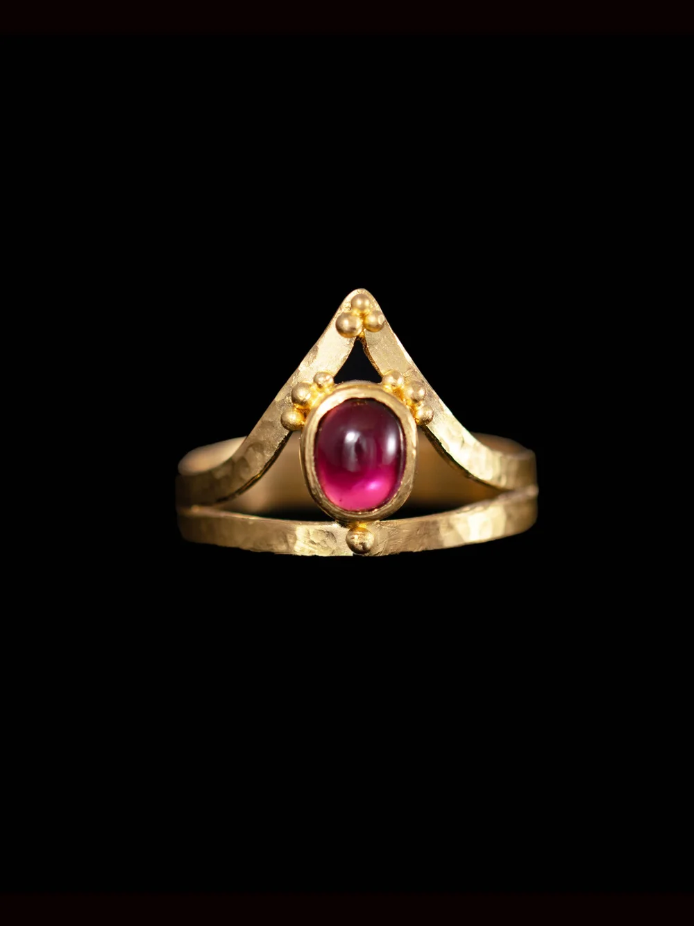 22ct Gold & Garnet Egyptian Ring