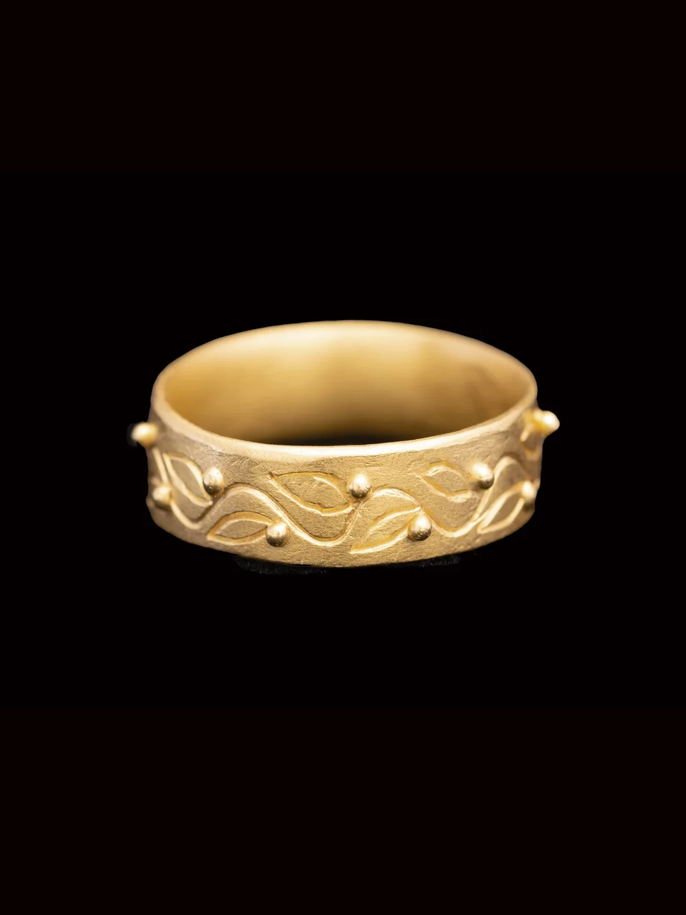 Vine & Leaf 22ct Gold Ring