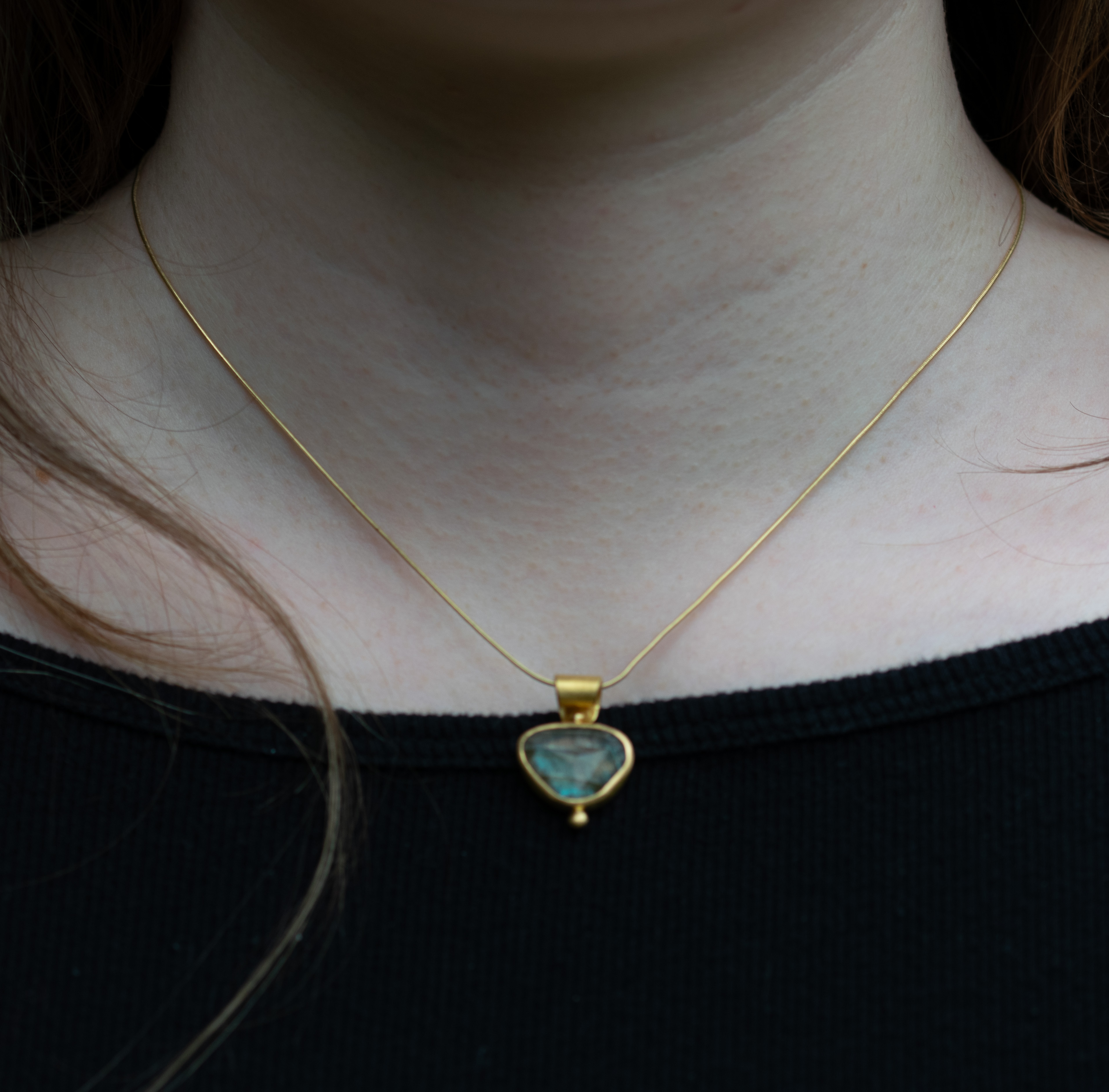 Labradorite & 22ct Gold Pendant